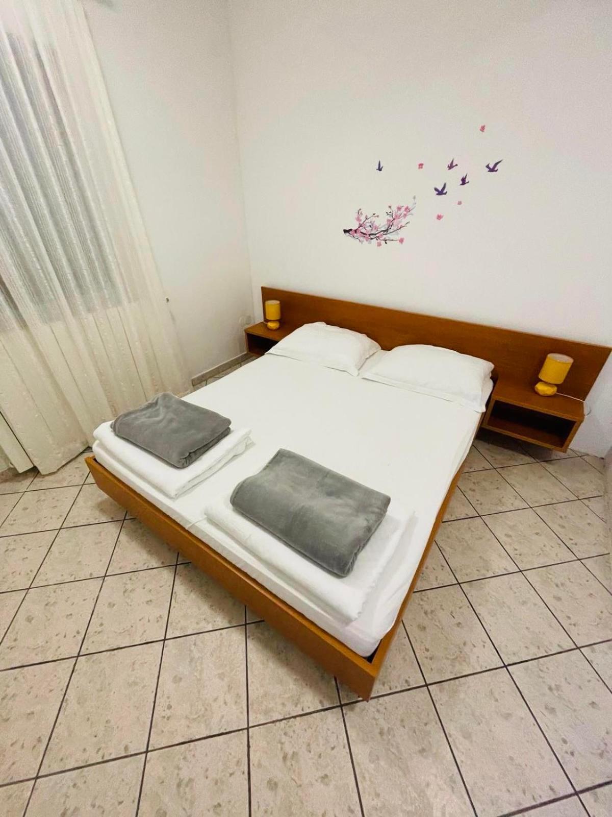 Apartments Lavanda 1 Нивице Екстериор снимка