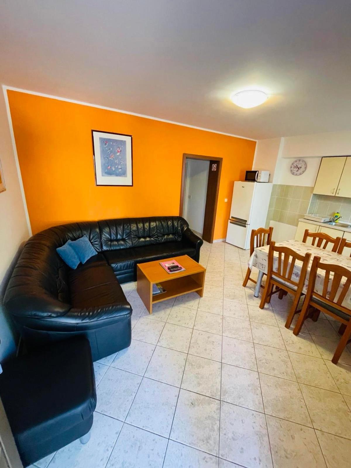 Apartments Lavanda 1 Нивице Екстериор снимка