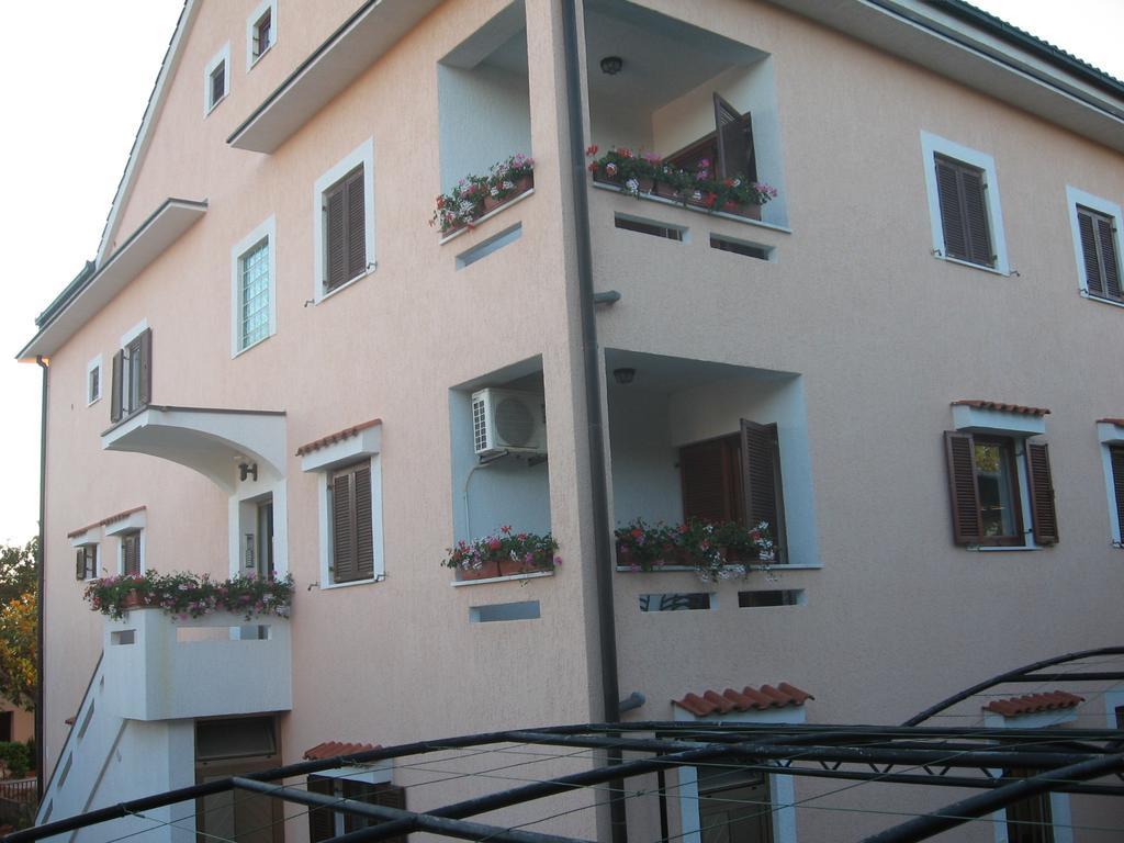 Apartments Lavanda 1 Нивице Екстериор снимка