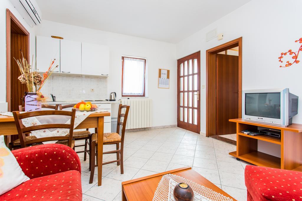 Apartments Lavanda 1 Нивице Екстериор снимка